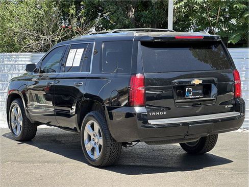 Used 2018 Chevrolet Tahoe Premier AWD/4WD image 3
