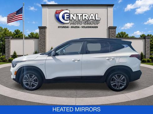 Used 2023 Kia Seltos S AWD/4WD image 5
