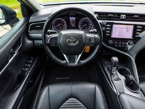 Used 2019 Toyota Camry SE FWD image 25