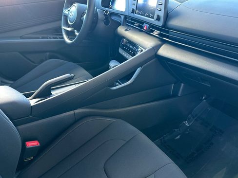 Certified 2026 Hyundai Elantra Sport FWD image 18