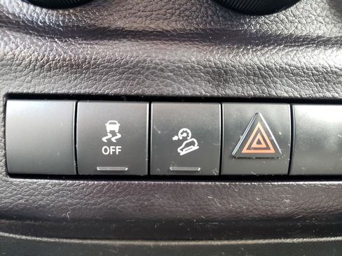 Used 2015 Jeep Wrangler Sport image 19