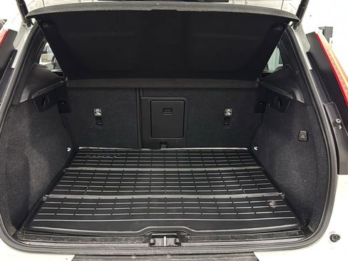 Certified 2023 Volvo XC40 B5 Plus w/ Climate Package image 30