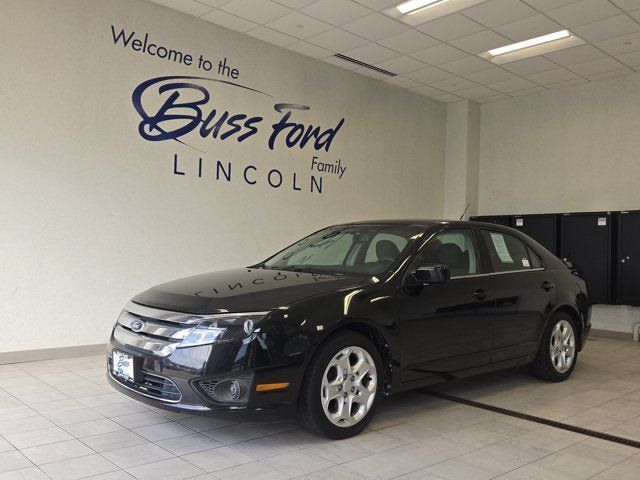 Used 2010 Ford Fusion SE FWD image 1