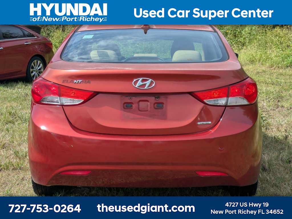 Used 2011 Hyundai Elantra Limited FWD image 4