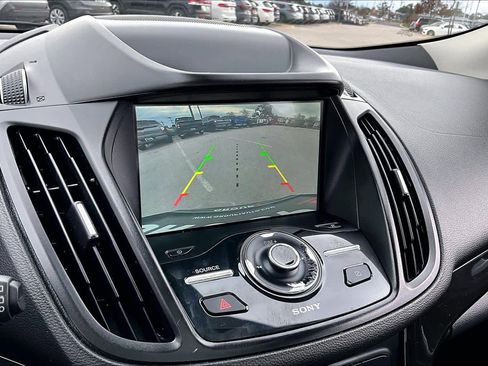 Used 2019 Ford Escape Titanium image 26