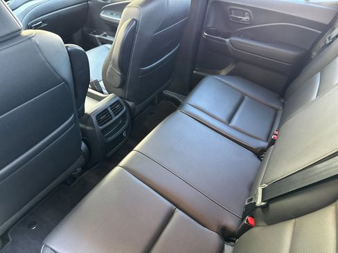 Used 2023 Honda Ridgeline RTL-E image 9
