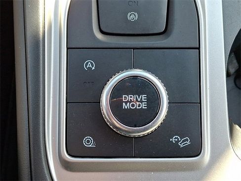 Certified 2020 Ford Explorer XLT image 25