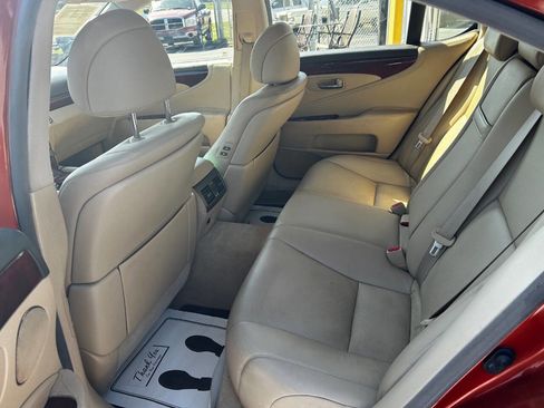 Used 2007 Lexus LS 460 RWD image 6