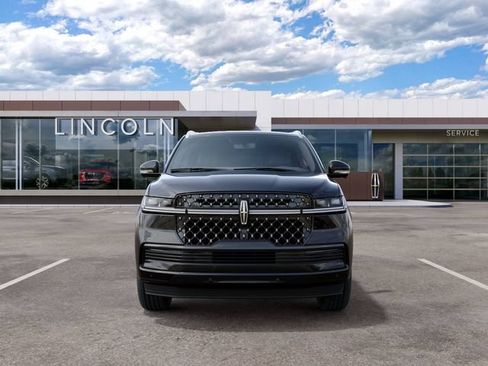New 2027 Lincoln Navigator Black Label AWD/4WD image 3