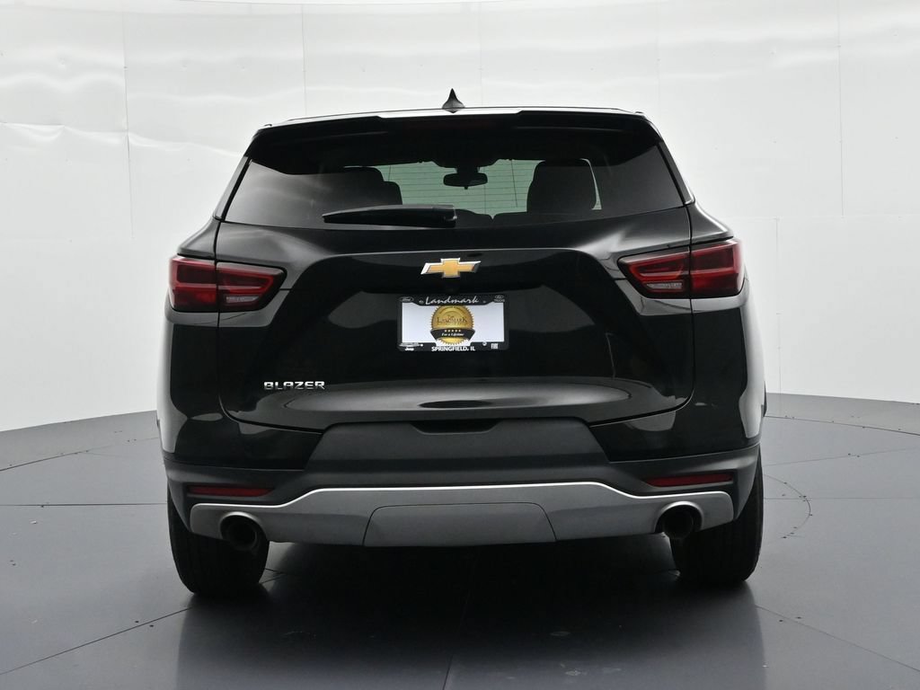 Used 2025 Chevrolet Blazer LT FWD image 7