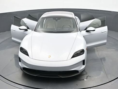 Certified 2025 Porsche Taycan AWD/4WD image 33