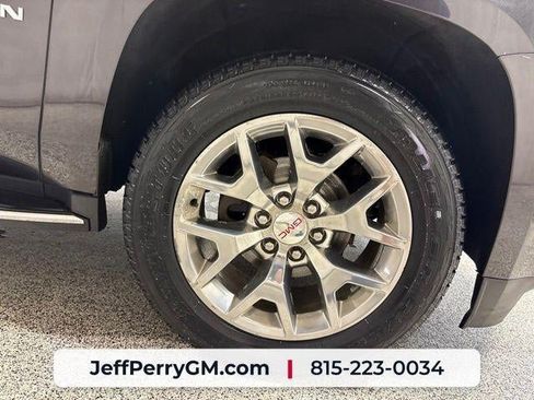 Used 2016 GMC Yukon SLT w/ Open Road Package AWD/4WD image 35