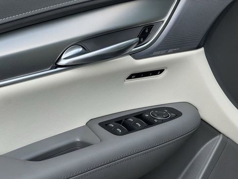 New 2025 Cadillac XT5 Premium Luxury image 18