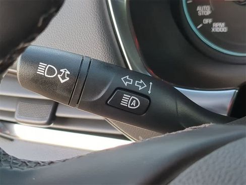 Used 2024 Chevrolet Traverse LT image 27