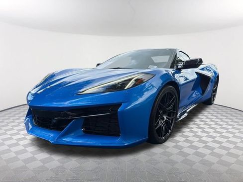 Used 2024 Chevrolet Corvette Z06 RWD image 1