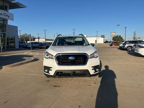 Used 2019 Subaru Ascent Touring w/ Popular Package #2A image 2