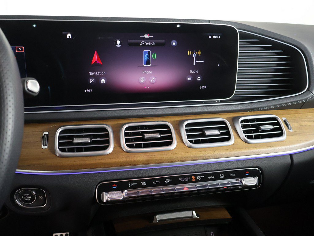 Used 2025 Mercedes-Benz GLS 450 4MATIC w/ AMG Line Exterior image 50