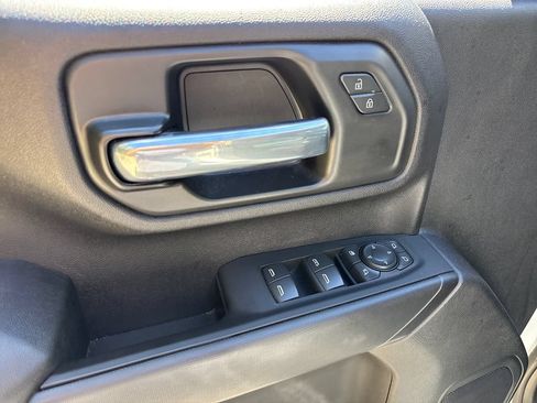 Used 2025 Chevrolet Silverado 2500 W/T AWD/4WD image 16