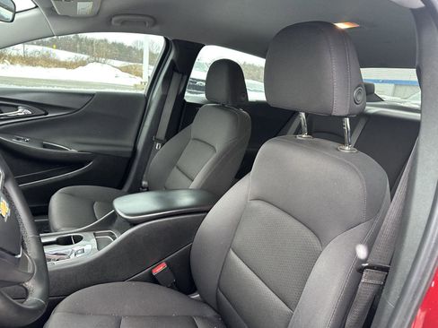 Used 2023 Chevrolet Malibu RS image 24