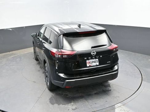 Used 2025 Nissan Rogue SV AWD/4WD image 41