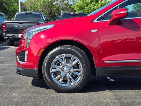 Certified 2020 Cadillac XT5 Luxury w/ LPO, Floor Liner Package AWD/4WD image 36