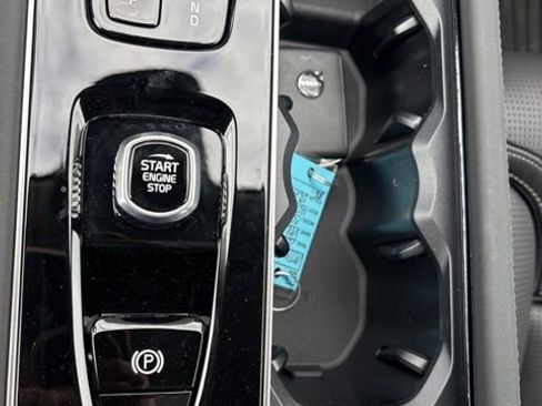 New 2026 Volvo XC90 B6 Ultra w/ Protection Package AWD/4WD image 18