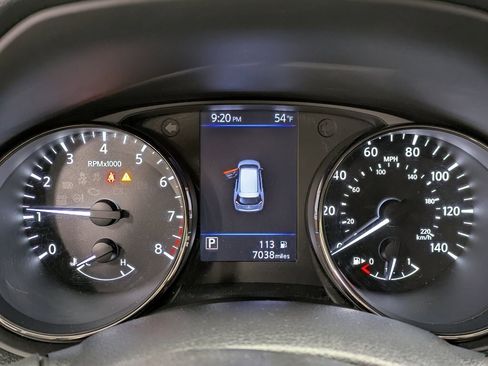 Used 2019 Nissan Rogue S image 14