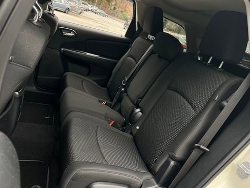 Used 2018 Dodge Journey SE w/ Connectivity Group image 18