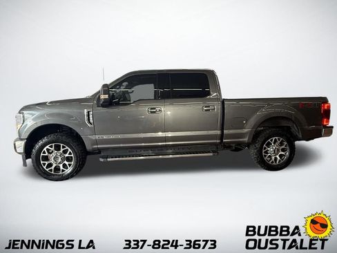 Used 2021 Ford F250 Lariat w/ Lariat Ultimate Package AWD/4WD image 2