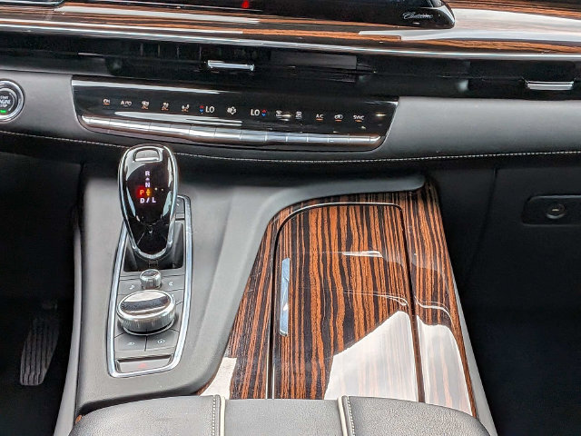 Used 2023 Cadillac Escalade Premium Luxury w/ LPO, Floor Liner Package AWD/4WD image 20