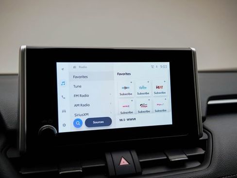 Used 2025 Toyota RAV4 XLE w/ Convenience Package image 26