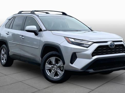 Used 2024 Toyota RAV4 XLE w/ Convenience Package AWD/4WD image 3