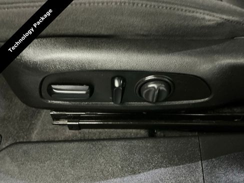 Used 2019 Chevrolet Malibu LT image 10