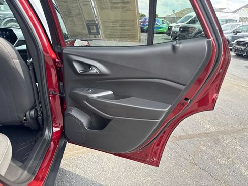 Used 2024 Chevrolet Trax RS w/ Driver Confidence Package FWD image 36