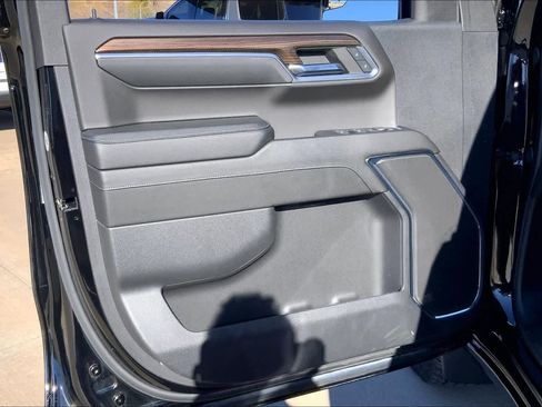 Used 2024 Chevrolet Silverado 1500 LT w/ Z71 Off-Road Package image 20