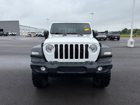 Used 2020 Jeep Gladiator Sport w/ Quick Order Package 24S AWD/4WD image 2