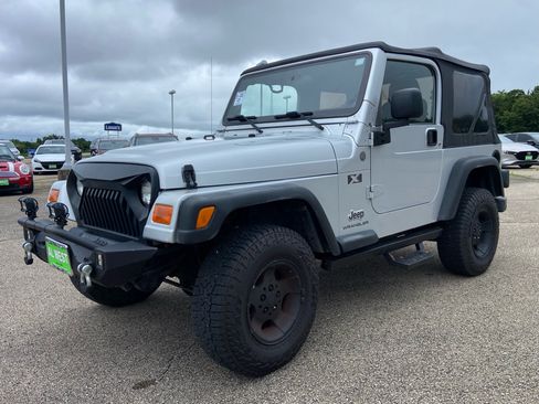 Used 2004 Jeep Wrangler X w/ Wheel Plus Group AWD/4WD image 7