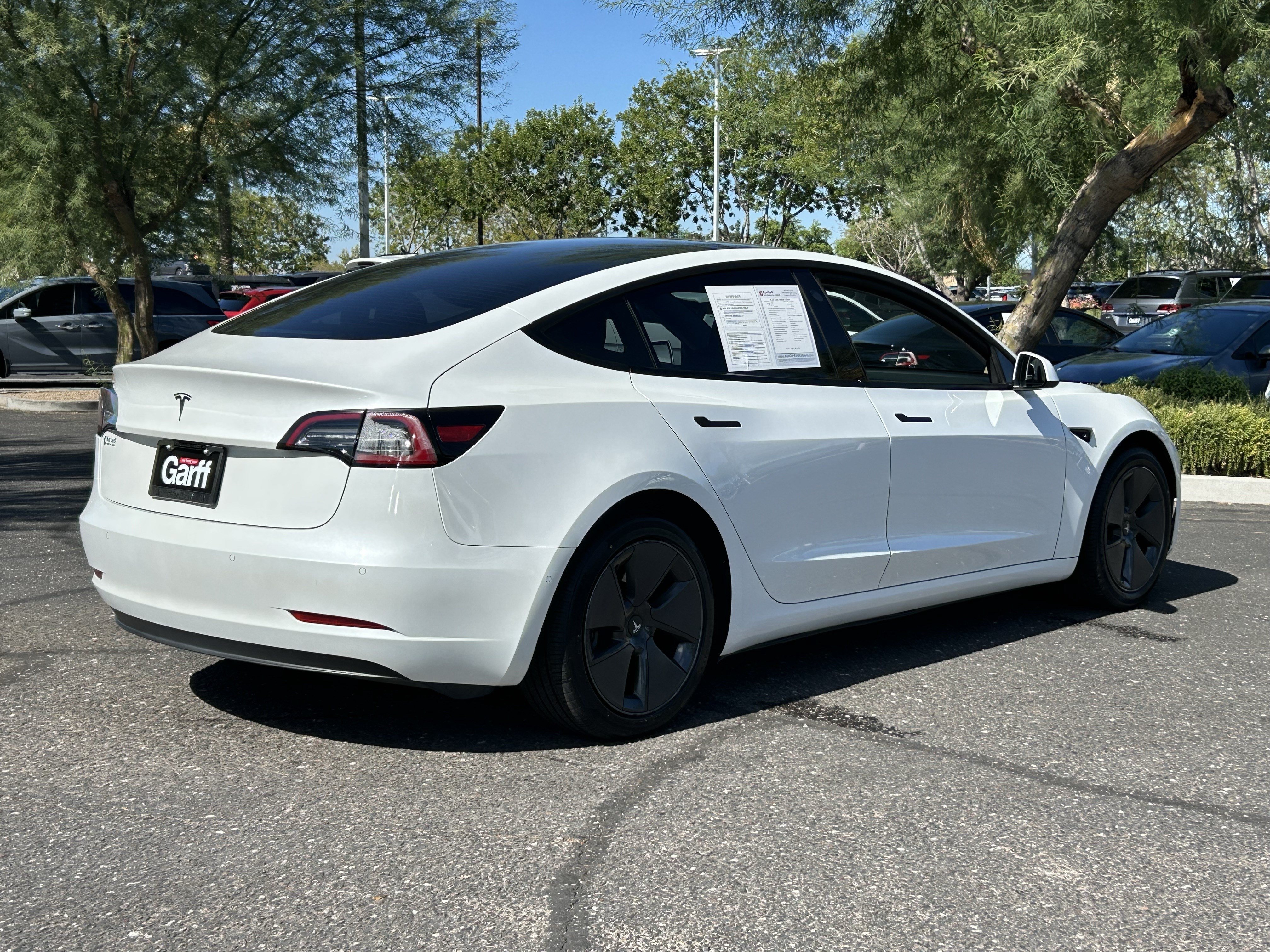 Used 2022 Tesla Model 3 Standard Range RWD image 3