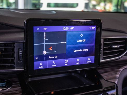 Used 2023 Ford Explorer Limited image 16