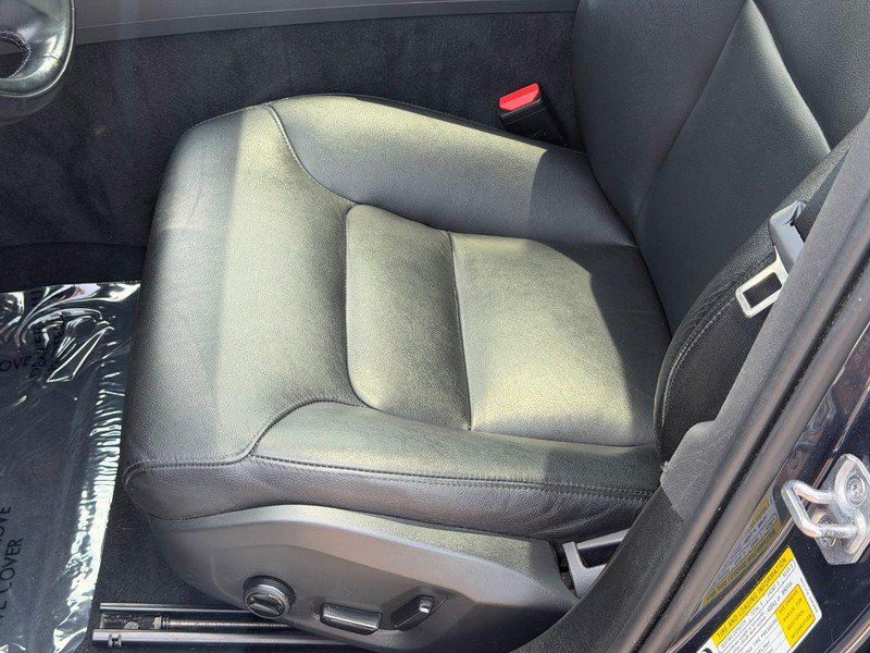Certified 2022 Volvo S60 B5 Momentum FWD image 22