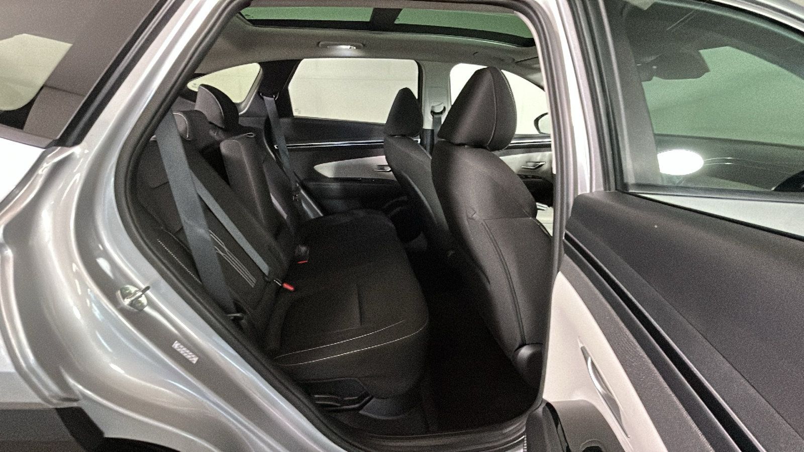 Certified 2022 Hyundai Tucson SEL w/ Cargo Package AWD/4WD image 37