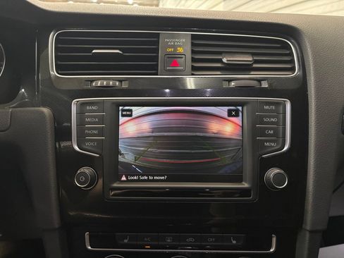 Used 2017 Volkswagen GTI Sport FWD image 18