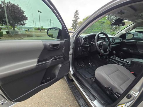 Certified 2023 Toyota Tacoma SR AWD/4WD image 15