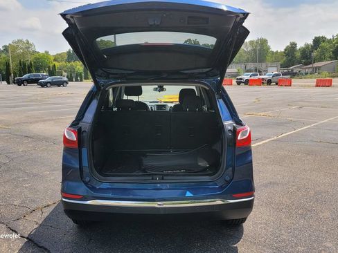Used 2019 Chevrolet Equinox LT w/ Driver Convenience Package FWD image 11