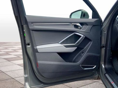 Used 2020 Audi Q3 2.0T Prestige image 26