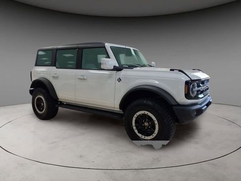 Used 2024 Ford Bronco Outer Banks w/ Sasquatch Package image 5