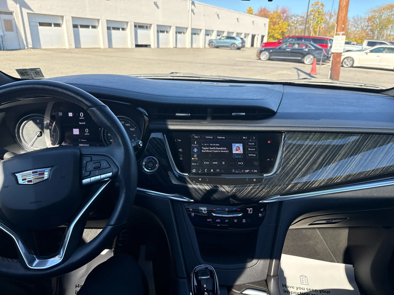 Used 2024 Cadillac XT6 Premium Luxury w/ Technology Package AWD/4WD image 18