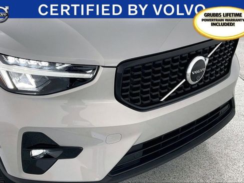 Certified 2025 Volvo XC40 B5 Plus image 38