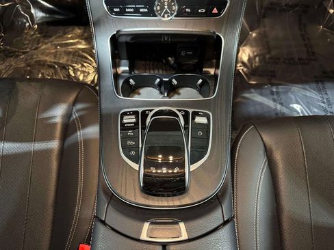 Used 2018 Mercedes-Benz E 300 4MATIC image 15