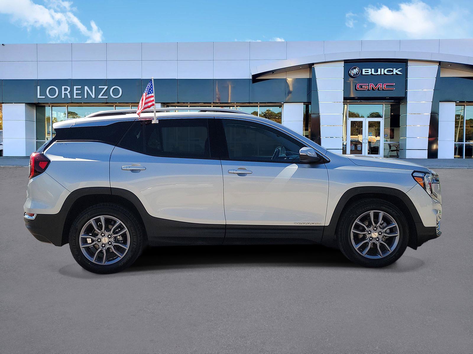 Used 2022 GMC Terrain SLT FWD image 4